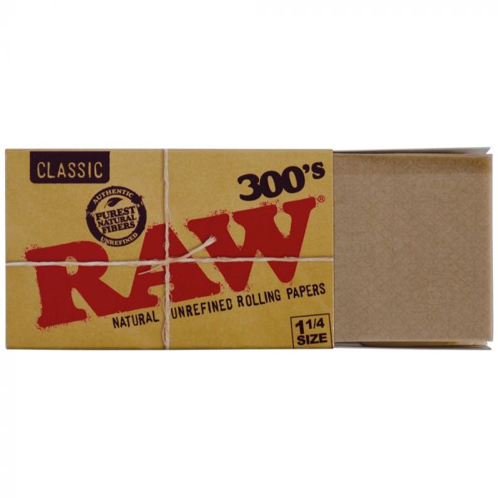 RAW Classic 300's Creaseless Rolling Paper | Single Pack - Open